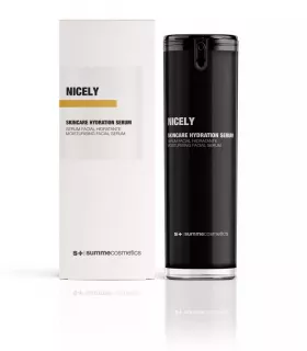 Strahlende, hydratisierte Haut einer Frau – Ergebnis nach der Anwendung