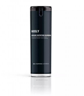 Gel-Öl-Serum mit seidiger Konsistenz auf Haut aufgetragen. Summecosmetics