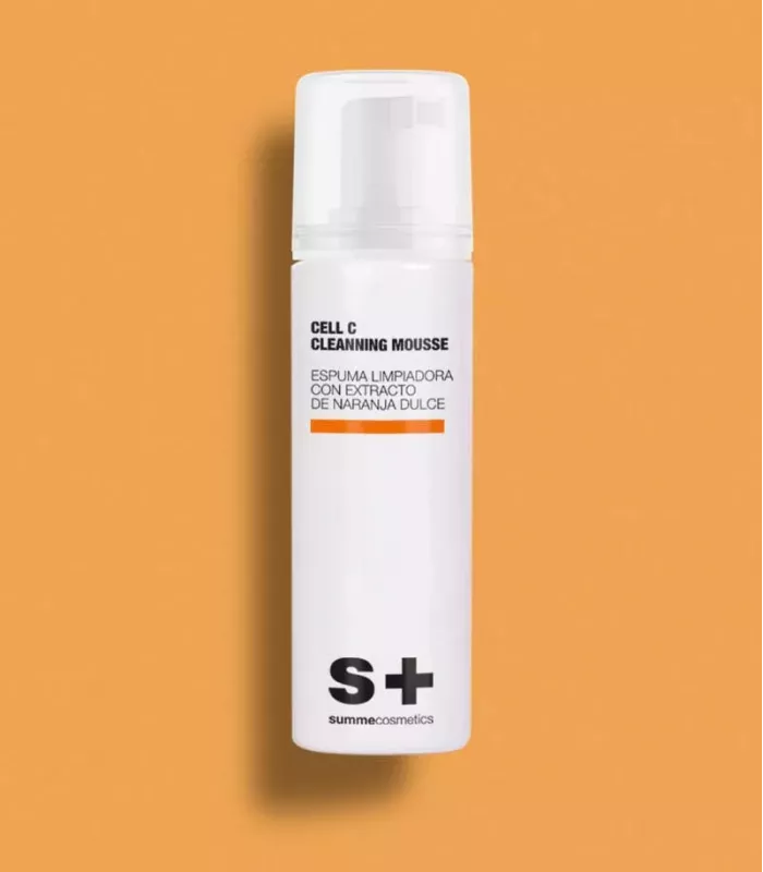 Die Cell C Cleansing Mousse ist ein sanfter, feuchtigkeitsspendender Reinigungsschaum. Summecosmetics